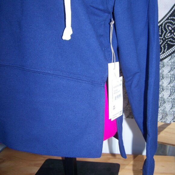 Three Dots NWT Hooded Cropped Sweatshirt Sz XS - Picture 4 of 8